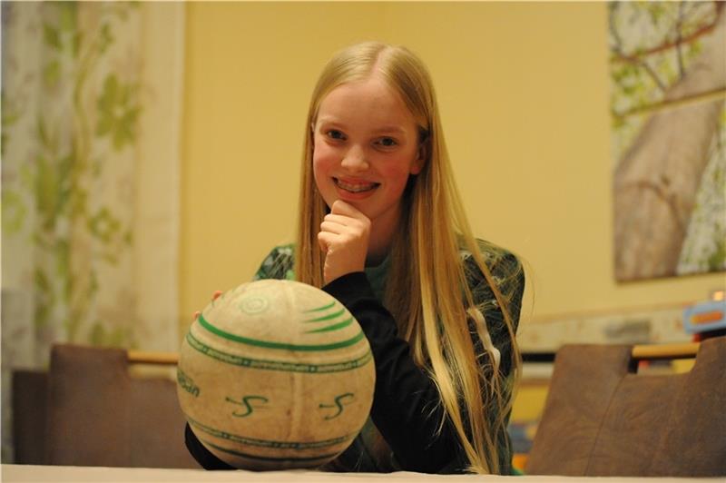 Lina Schomaker (Faustball, TSV Essel) wurde Deutsche Meisterin mit der U14 ihres Vereins und gewann mit der Landesauswahl den Europapokal. Tel.: 01378 - 22 703 417-10