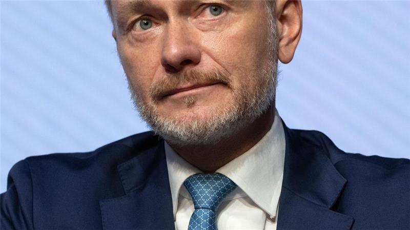 Linder ist nicht mehr Finanzminister. 