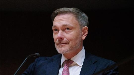 Lindner war für einen längeren Betrieb der Atomkraftwerke. 