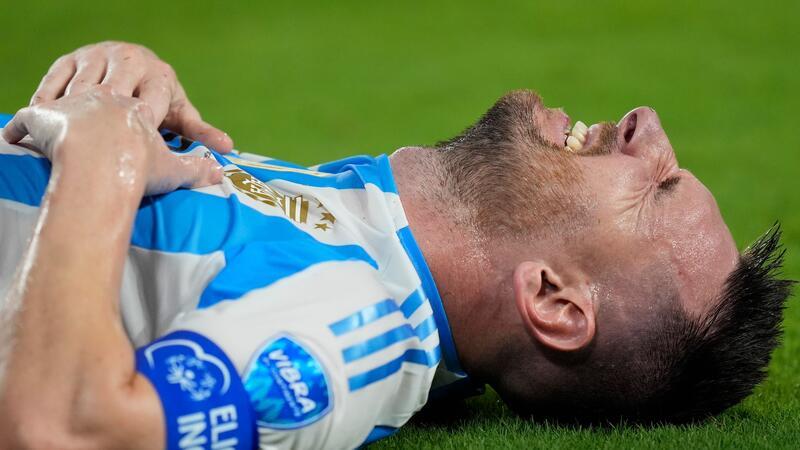Lionel Messi verletzt sich im Finale.