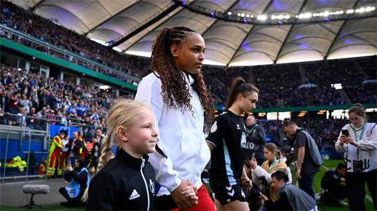 Lisa Baum noch im Trikot des HSV. Mittlerweile spielt die 19-Jährige beim FC Arsenal. 