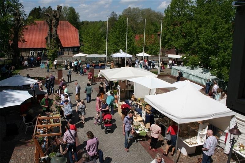 Lockt seit 30 Jahren die Menschen an: der Töpfermarkt in Moisburg.