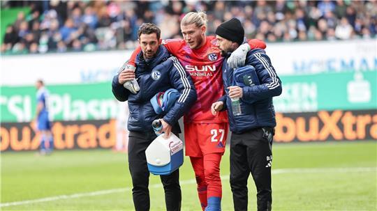 Loris Karius (M) kann nach einer Wadenverletzung nicht mehr in dieser Saison spielen.