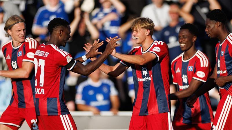 Louis Lemke traf im Alter von 16 Jahren beim Pokalspiel in Verl für den HSV. 