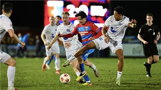 Luca Daginnus erzielt bei seinem Startelfdebüt sein erstes Regionalligator.
