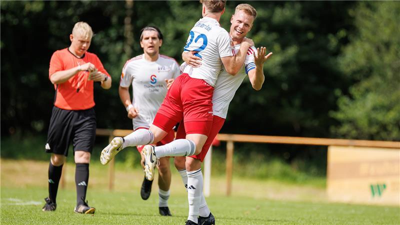 Abschied von Luca Dammann: Stader Urgestein wechselt nach Hamburg Luca Dammann hat mit seinem Heimatverein VfL Güldenstern Stade den Wiederaufstieg in die Landesliga gefeiert. Nun wechselt er „guten Gewissens“ in die Hamburger Oberliga.