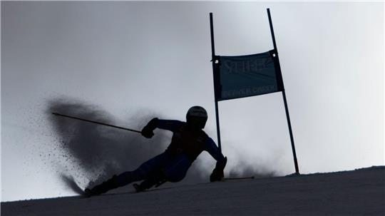 Luca de Aliprandini aus Italien tritt während des Weltcup-Riesenslalom-Rennens der Männer in Beaver Creek an.