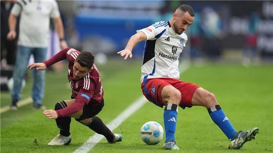 Lucas Perrins (rechts) Zeit beim HSV endet nach einem halben Jahr.
