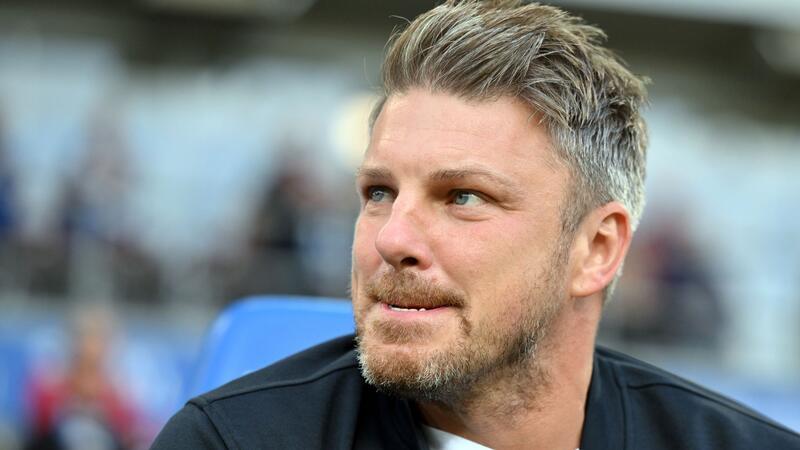 Paderborn verlängert Vertrag mit Kwasniok vorzeitig Lukas Kwasniok ist seit 2021 Trainer des SC Paderborn.