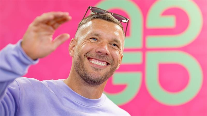 Alphaville von Festival ausgeladen: Das löst der Vorfall aus Lukas Podolski ist Mitorganisator des Glücksgefühle-Festivals. (Archivbild)