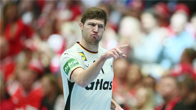 Lukas Zerbe ist im DHB-Team auf Rechtsaußen gesetzt.