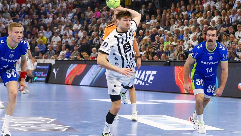 Lukas Zerbe und der THW Kiel spielten beim Bergischen HC. (Archivbild)
