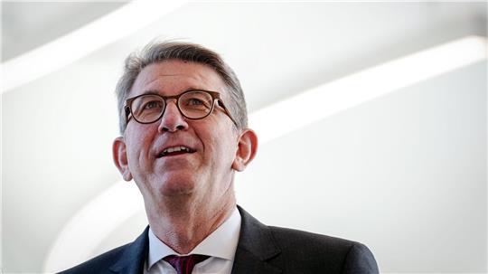 Macht seit Wochen Schlagzeilen: Kulturstaatsminister Wolfram Weimer. (Archivbild)