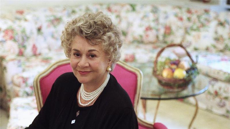 Machte spät in Hollywood Karriere: Joan Plowright
