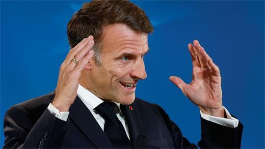 Macron wirft ausländischen Politikern vor, mit den Ausschreitungen in Frankreich Wahlkampf zu betreiben (Archivbild).