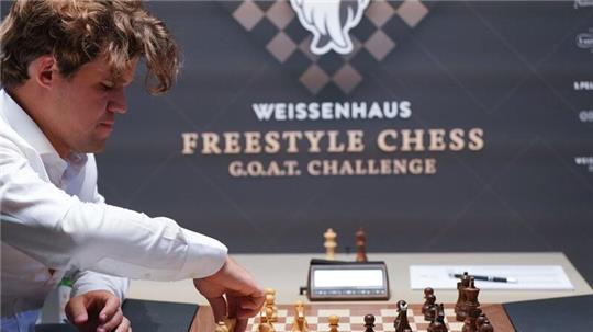 Magnus Carlsen (Norwegen) in Aktion.