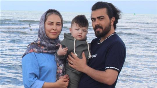 Mahdi Saberi mit Ehefrau Maria Hayaty und Sohn Moheb.