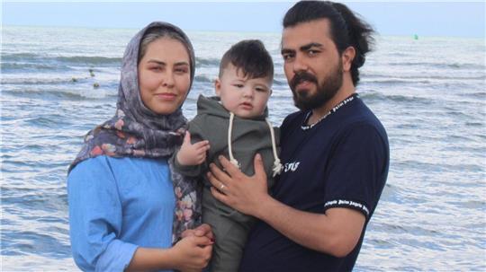 Mahdi Saberi (r.) mit Ehefrau Maria Hayaty und Sohn Moheb.