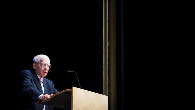 Mahnende Worte: Josef Schuster, Präsident des Zentralrats der Juden in Deutschland, spricht bei der Eröffnung der Ausstellung. 