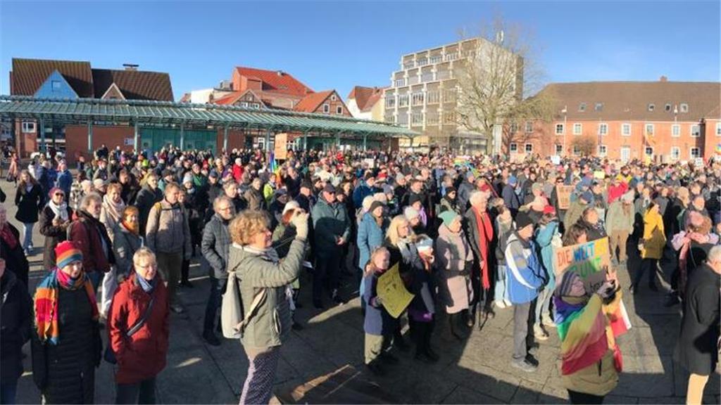 Mahnwache Stade Platz Am Sande