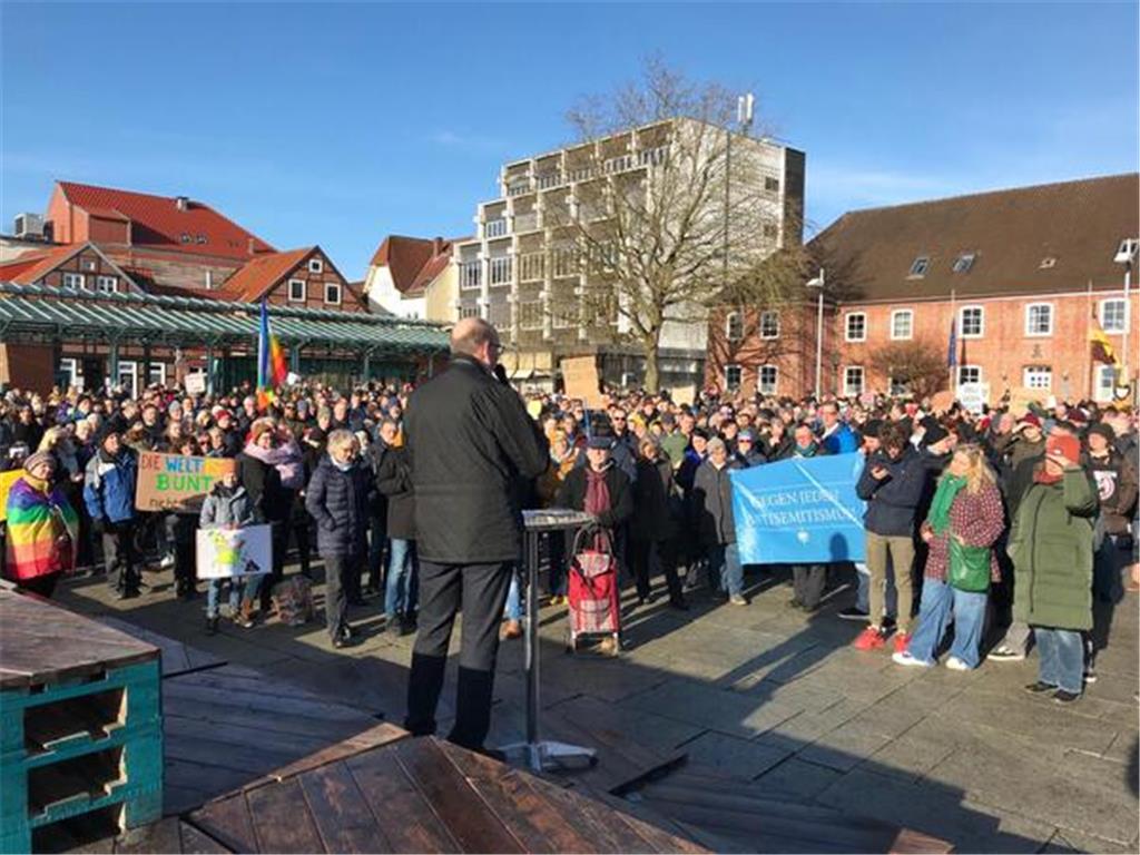 Mahnwache Stade Platz Am Sande