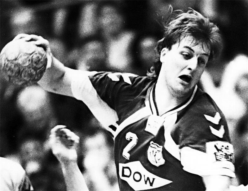 Handball-Legende zaubert mit 50 Jahren noch in der sechsten Liga Maik Heinemann.