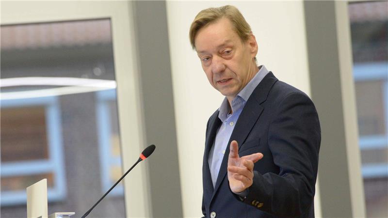 Maik Julitz ist als Parteivorsitzender der AfD im Landkreis Stade einstimmig wiedergewählt worden.