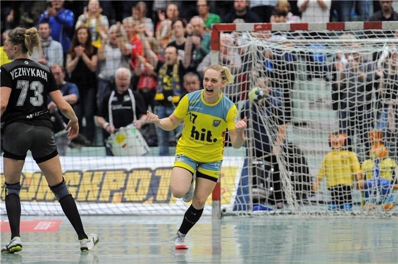 Maike Schirmer wechselt zu Verein an der Côte d’Azur Maike Schirmer wechselt vom Buxtehuder SV nach Frankreich. Sie möchte „ihre letzte Chance“ nutzen, noch einmal im Ausland Erfahrung sammeln zu können.