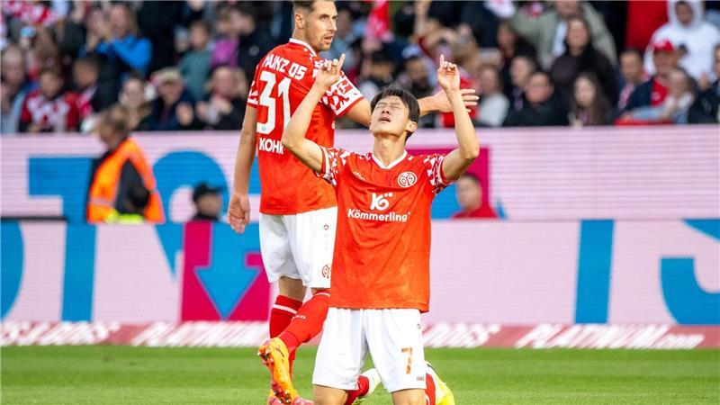 Leverkusen und Hjulmand feiern 4:3 in Mainz Mainz darf gegen Leverkusen auch mal jubeln: Jae-Sung Lee trifft.