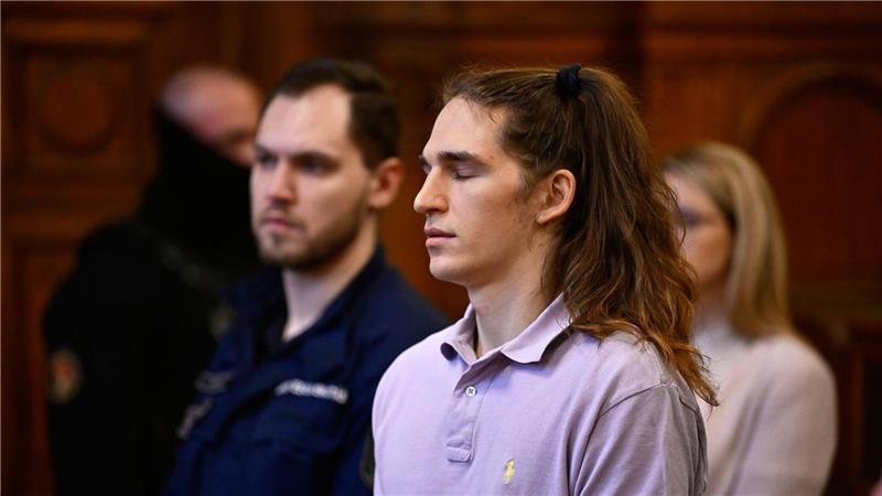 Maja T. im Gerichtssaal in Budapest. Das Urteil lautet acht Jahre Haft.