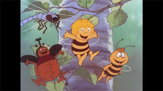 Maja und Willi bestehen viele Abenteuer.
