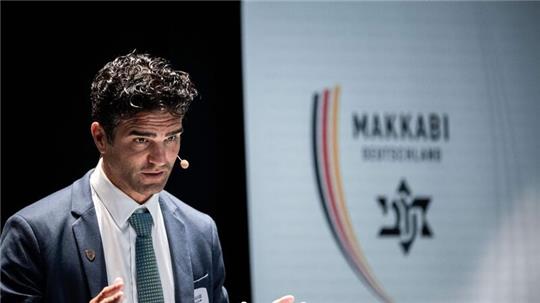 Makkabi-Präsident Alon Meyer findet, dass der Deutsche Fußball-Bund und der Deutsche Olympische Sportbund mehr tun könnten.