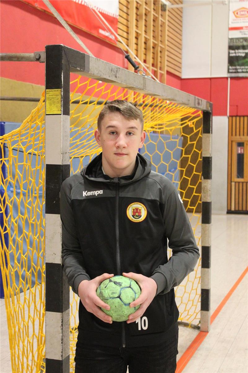 Malte Hagedorn (Handball, VfL Horneburg) ist das nächste große Talent aus der Handball-Familie. Die Bundesliga - erst mal mit der VfL-Jugend - im Blick. Tel.: 01378 - 22 703 417-05