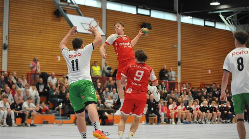 Malte Hagedorn führt gleich zwei Teams zum Sieg – BSV verliert Derby Malte Hagedorn führte am Wochenende gleich zwei Horneburger Teams zum Sieg.
