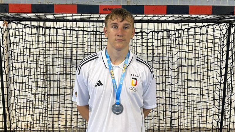 Malte Hagedorn mit der Silbermedaille.