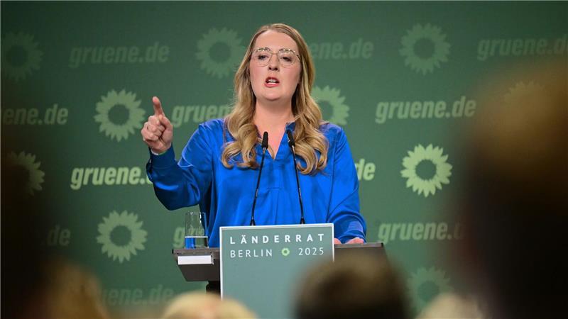 Grünen-Parteitag: Kämpferischer Start in die Opposition Man sei manchmal zu nett gewesen, findet Grünen-Fraktionschefin Katharina Dröge.