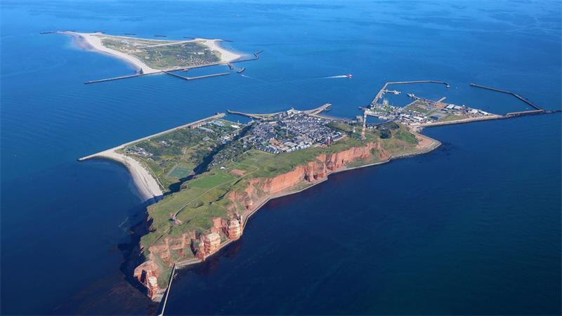 Manche Fähren fahren nicht nach und von Helgoland. (Archivbild)