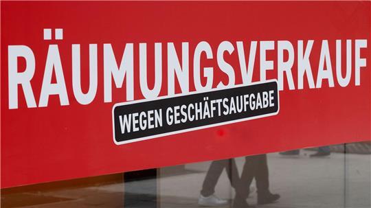 Manche Unternehmen geben auf. 