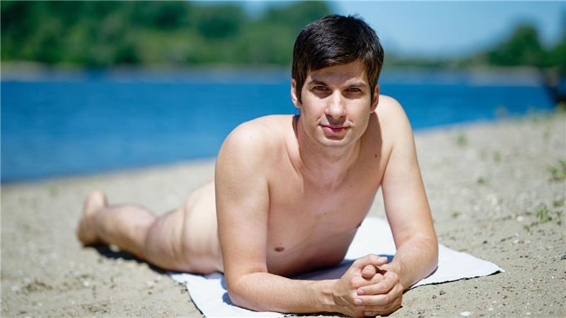 Ziemlich delulu: Das war der Labubu-Sommer Mannheims Stadtrat Julien Ferrat mag FKK. (Archivbild)