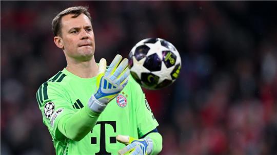 Manuel Neuer hält für den FC Bayern immer noch Bälle - und bald auch wieder für das DFB-Team? (Archivbild)