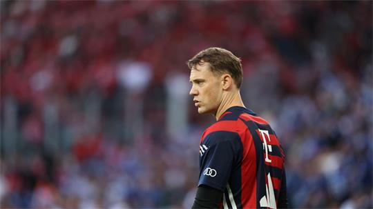 Manuel Neuer wurde bei seinem möglicherweise letzten Auftritt in der Schalker Arena ausgepiffen. 