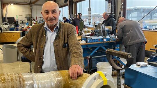 Manuel Núñez kam einst aus Nordspanien als Gastarbeiter nach Stade. Heute leitet er Kurotec, ein Unternehmen mit insgesamt 250 Mitarbeitern an vier Standorten.