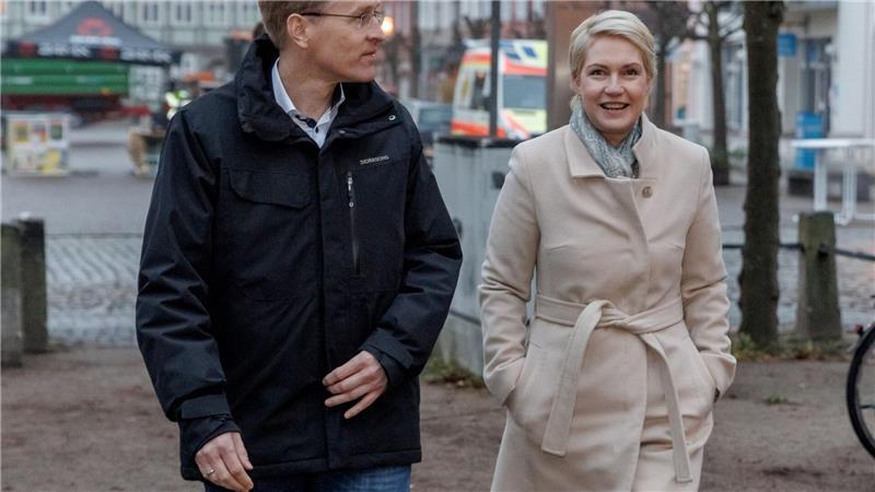 Manuela Schwesig und Daniel Günther sind fast gleich alt. Sie erlebten den Mauerfall als Teenager.