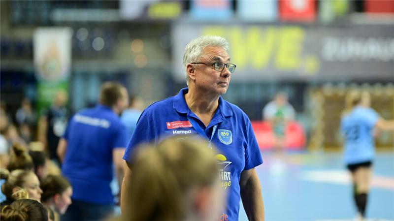 Marc Hünerbein hat bereits beim Buxtehuder Bundesliga-Trainer Dirk Leun hospitiert.