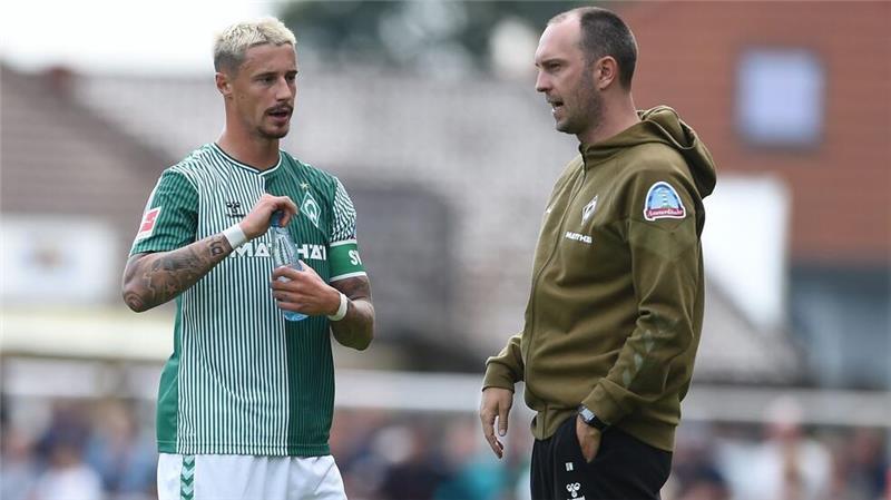 Dinkci vor Bremen-Rückkehr: „Freiburg hat sich mehr bemüht“ Marco Friedl (links) kehrt nach Rotsperre zurück ins Bremer Team.