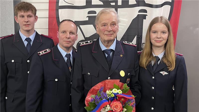 Marcus, Heinrich, Karl-Heinz und Christina Meier - alle brennen für die Feuerwehr.