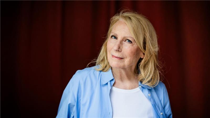 Kabarettistin in der Kotzfrucht-Hölle: „Kroymann“ ist zurück Maren Kroymann ist in der siebten Staffel der Sketch-Reihe „Kroymann“ zu sehen.