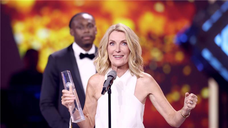 Maria Furtwängler freut sich über den Fernsehrpeis.