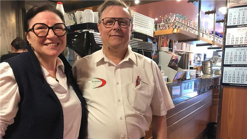 Maria Gervasio und Mauricio Caracci verwöhnen ihre Kunden mit italienischen Eis-Kreationen.