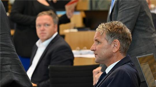 Mario Voigt (l) und Björn Höcke wollen im TV-Duell gegeneinander antreten.